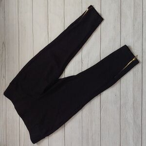 TORRID PIXIE CAPRI PANTS WITH ZIPPER DETAIL